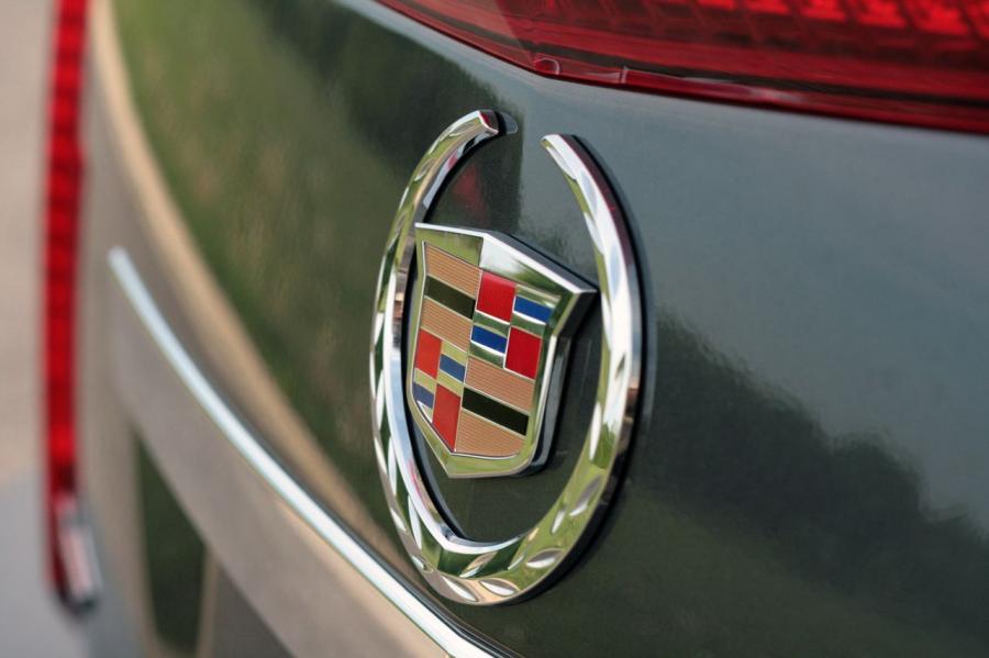  Cadillac CTS-V Coupe 2010 года  (фото 125 из 315)